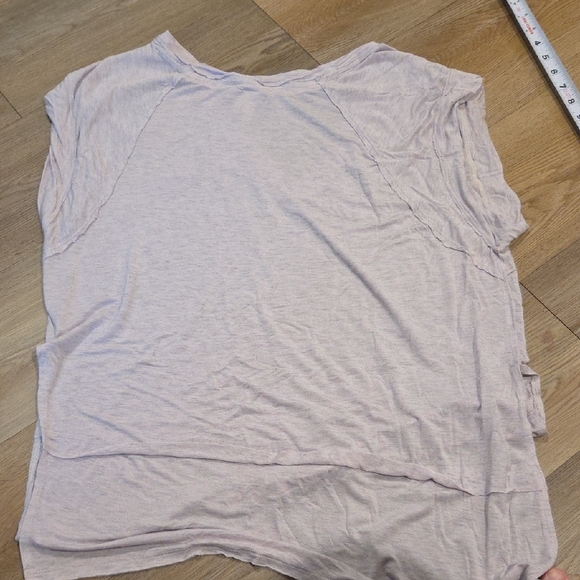 We The Free Lavender V-Neck Oversize Tee - Picture 4 of 4